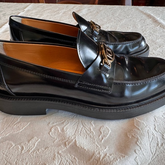 Tod's Shiny Black Leather Slip-On Loafers - Picture 3 of 8